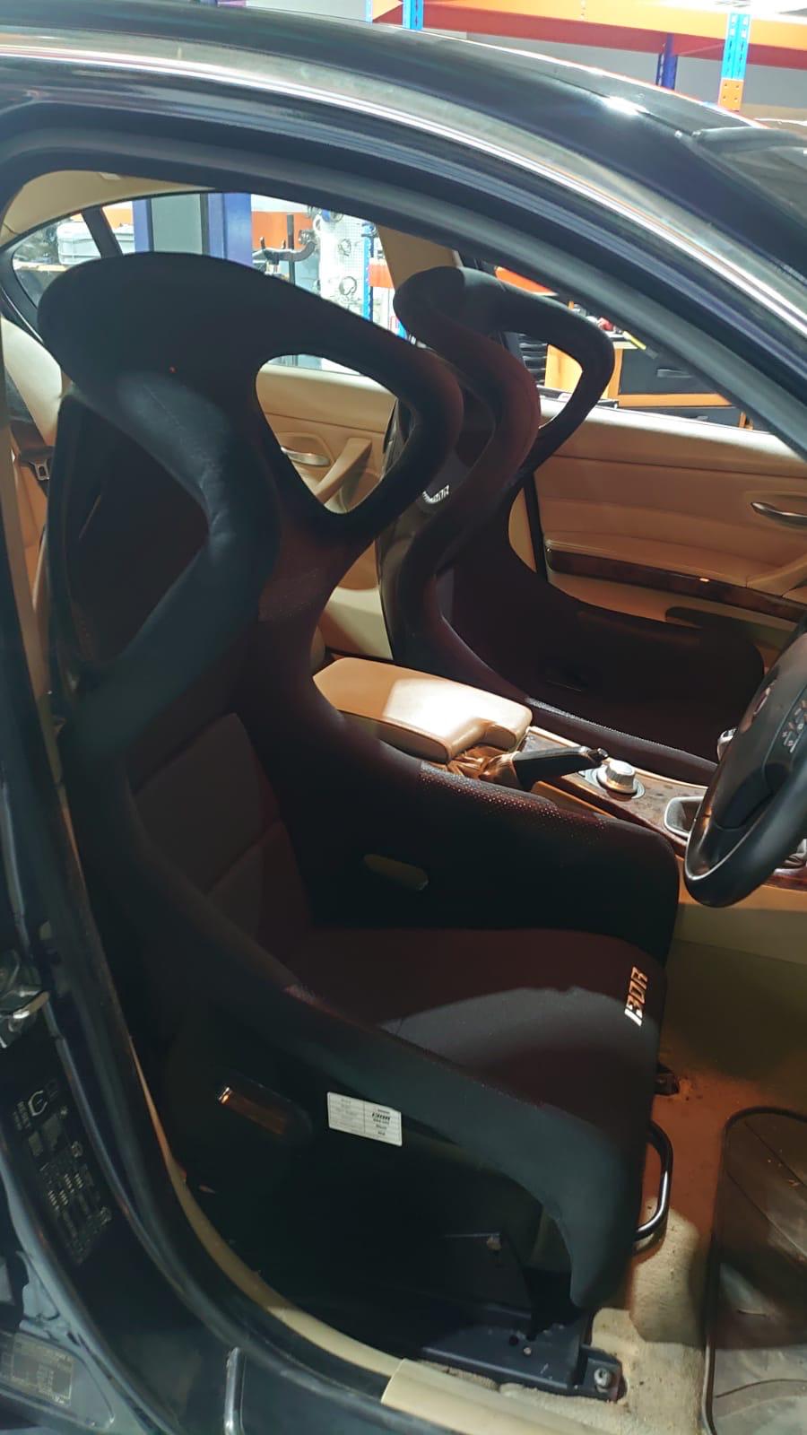 BMW 3-Series 320i/325i/330i E9* 130R Bucket Seat Package 05-13